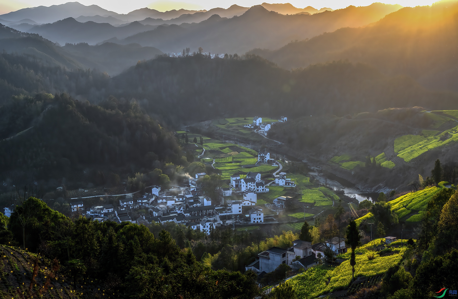 DSC_1382 Ϧ���µĴ�ׯ.jpg