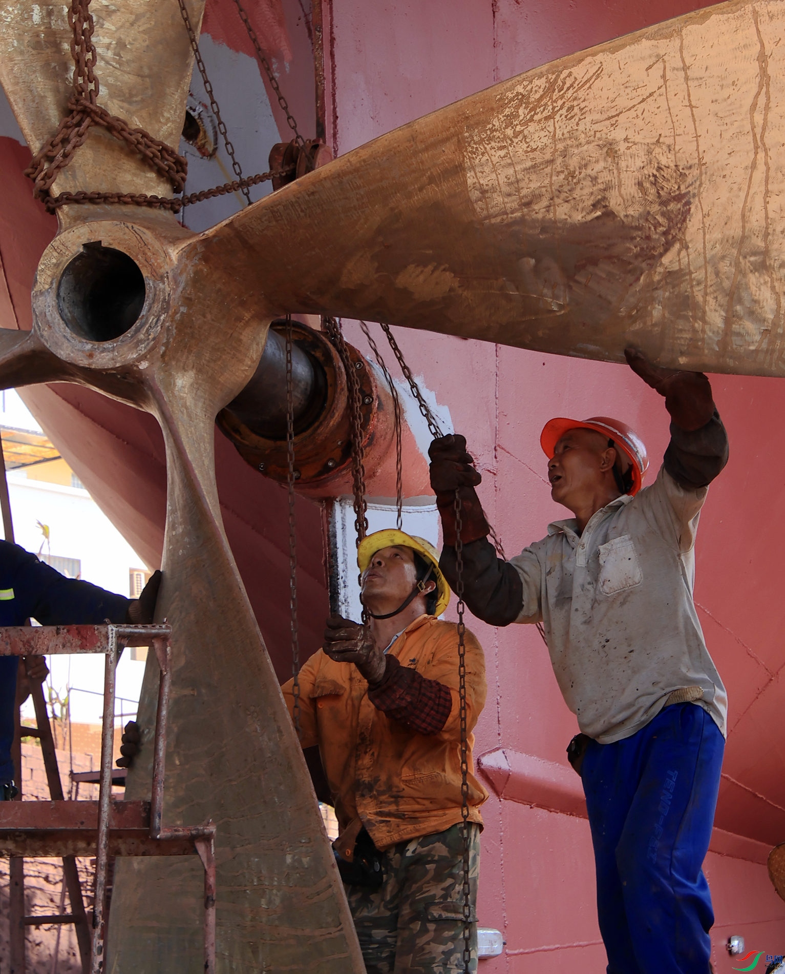 ά��������