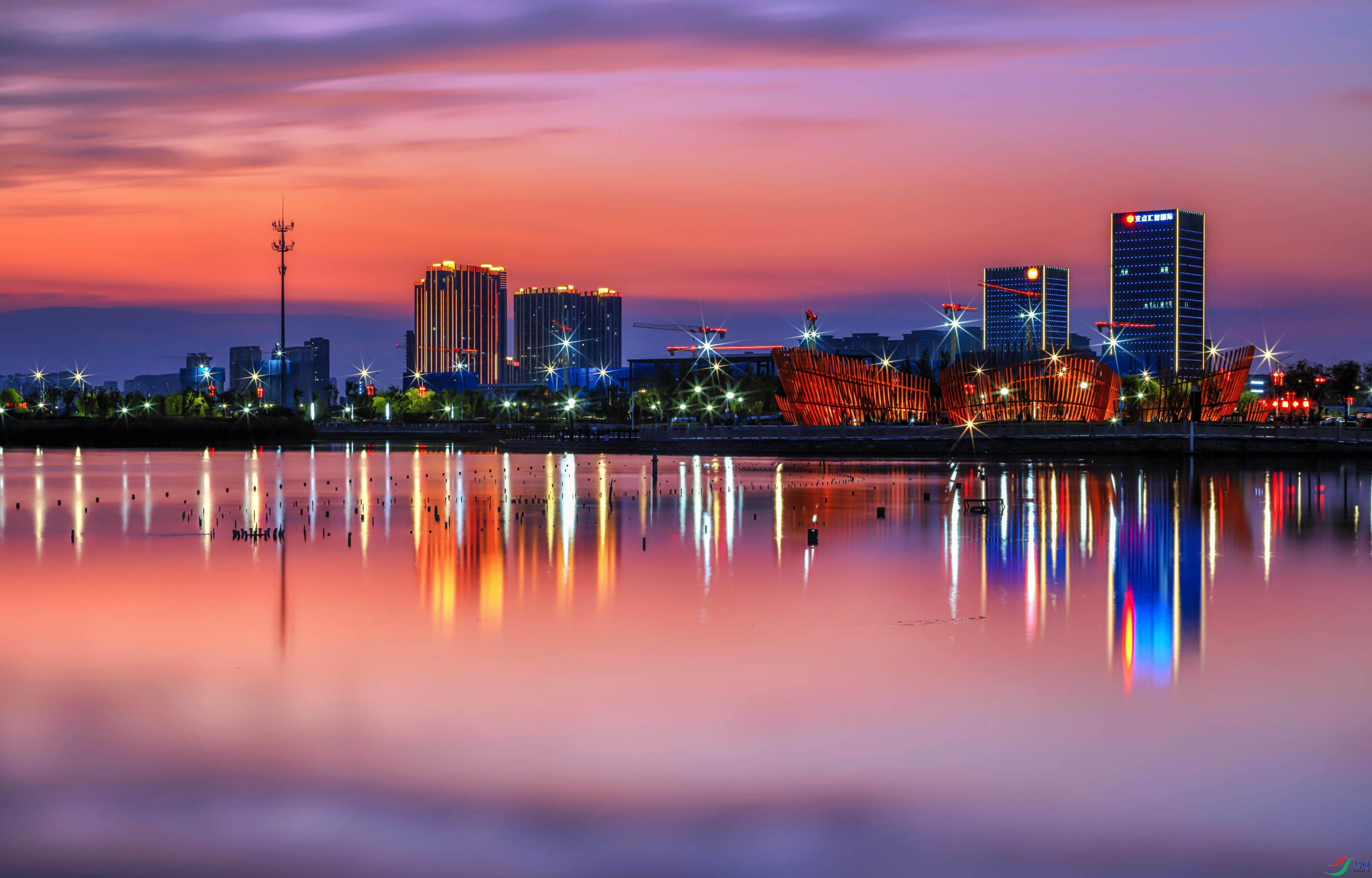 ���Ƴ���