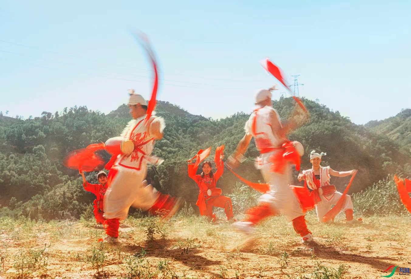 ��������