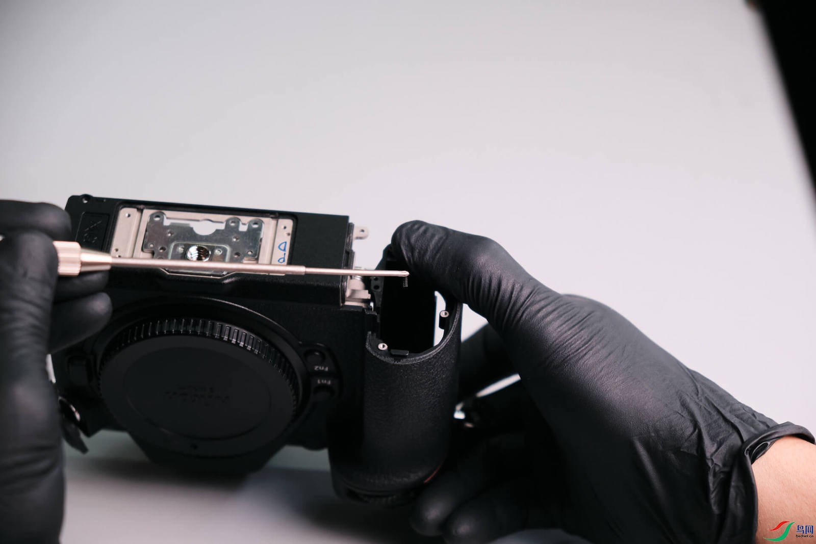 Nikon-Z8-teardown-and-disassembly-4.jpg