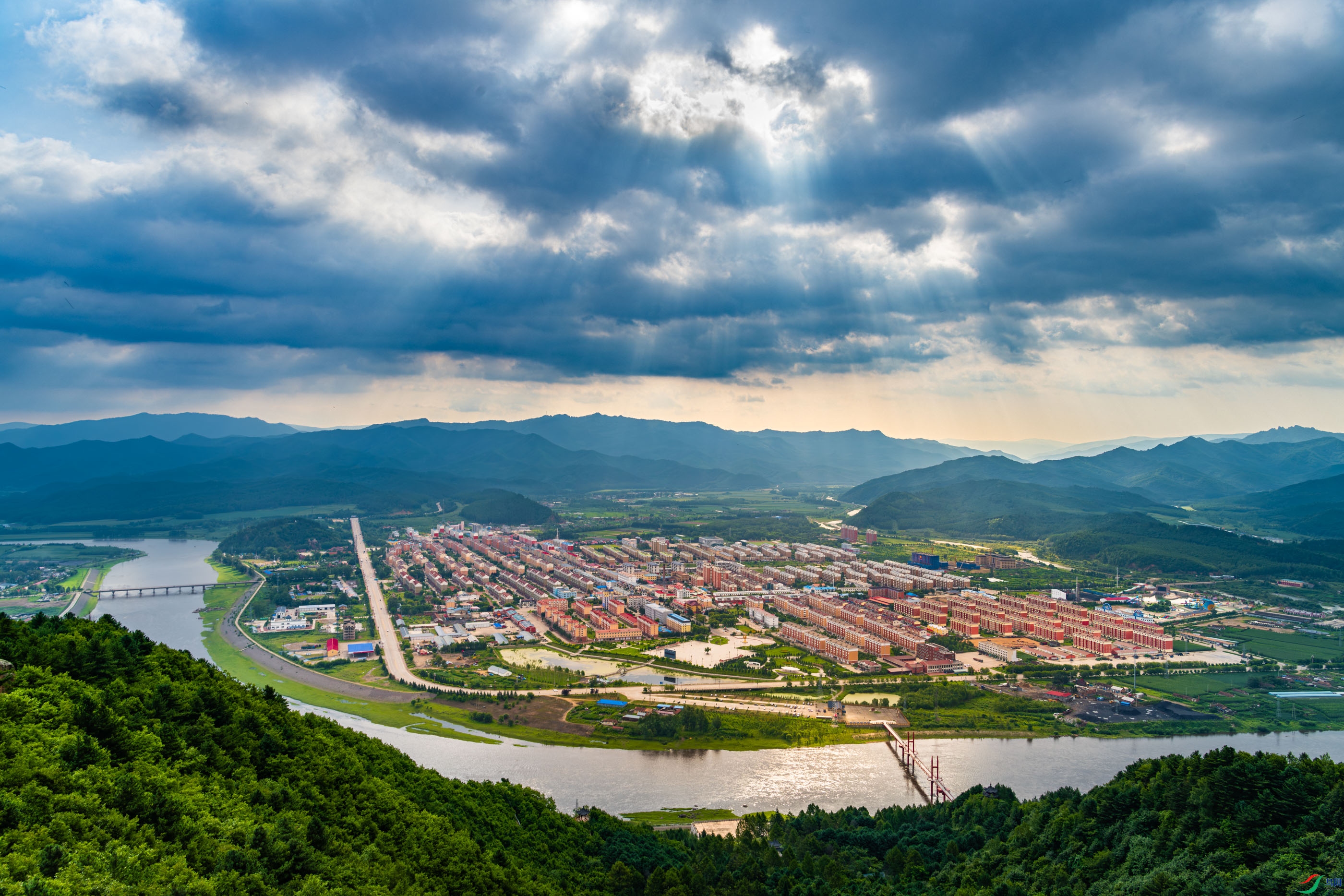 ����С��