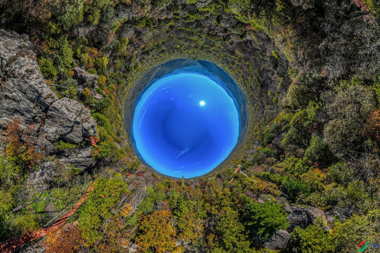 dji_export_20231001_120415_1696133055954_sphere_screenshot ����1.jpg