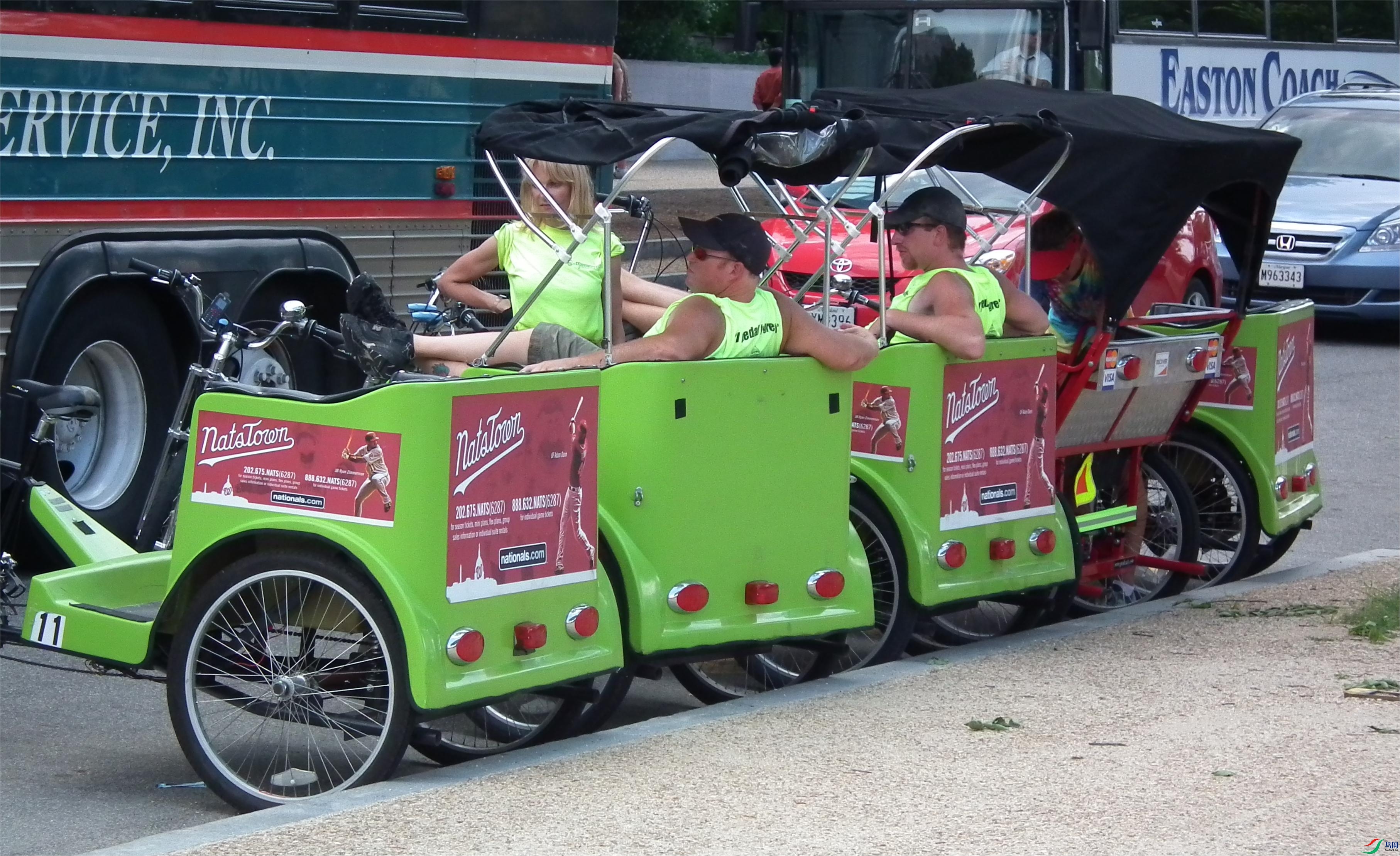 �����׶���ʢ�ٹ㳡���ֳ�