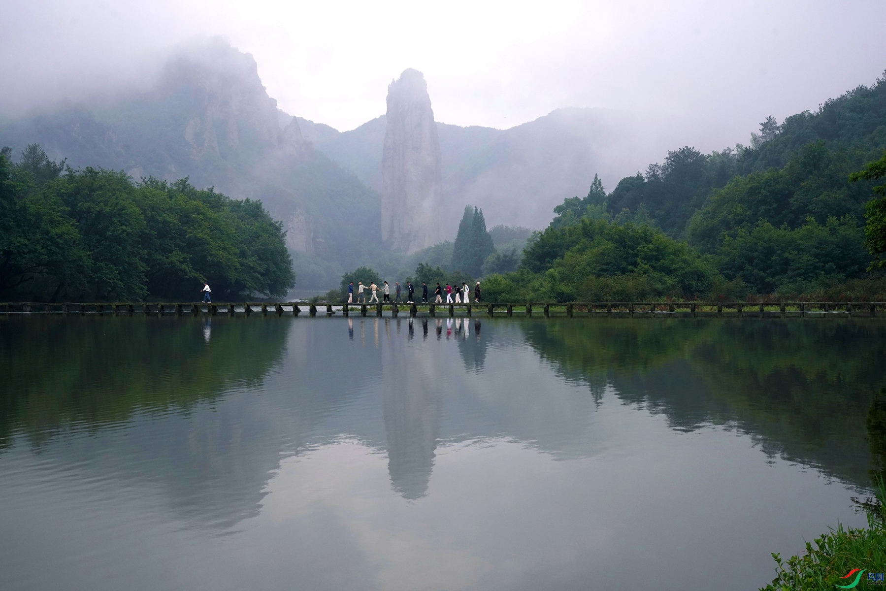 DSC06138_������ �ѷ� ��.jpg