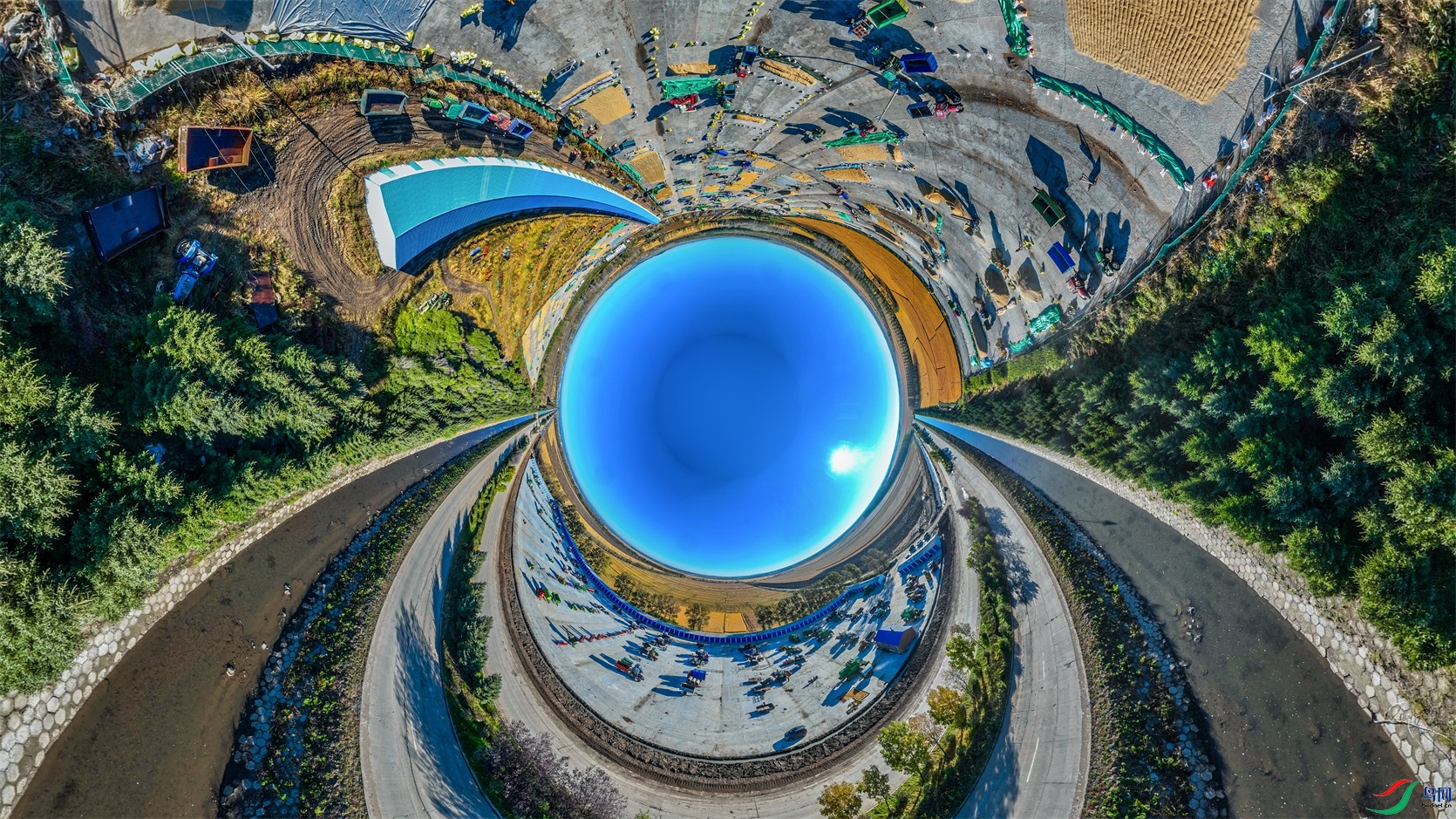 dji_export_20241003_184358_1727952238338_sphere_screenshot ����1.jpg