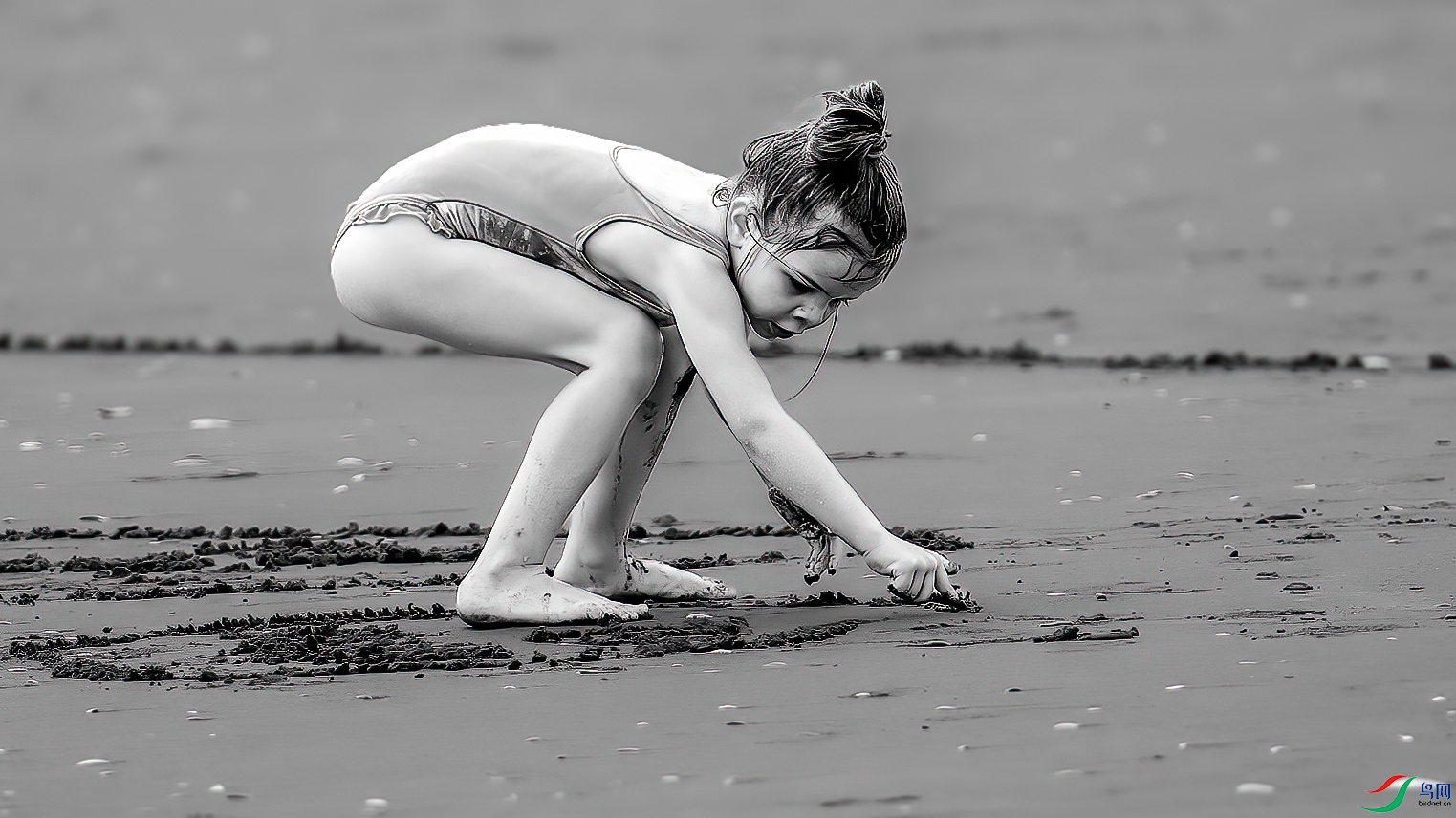 PC281275-1ɳ̲�ϵ�СŮ��.jpg