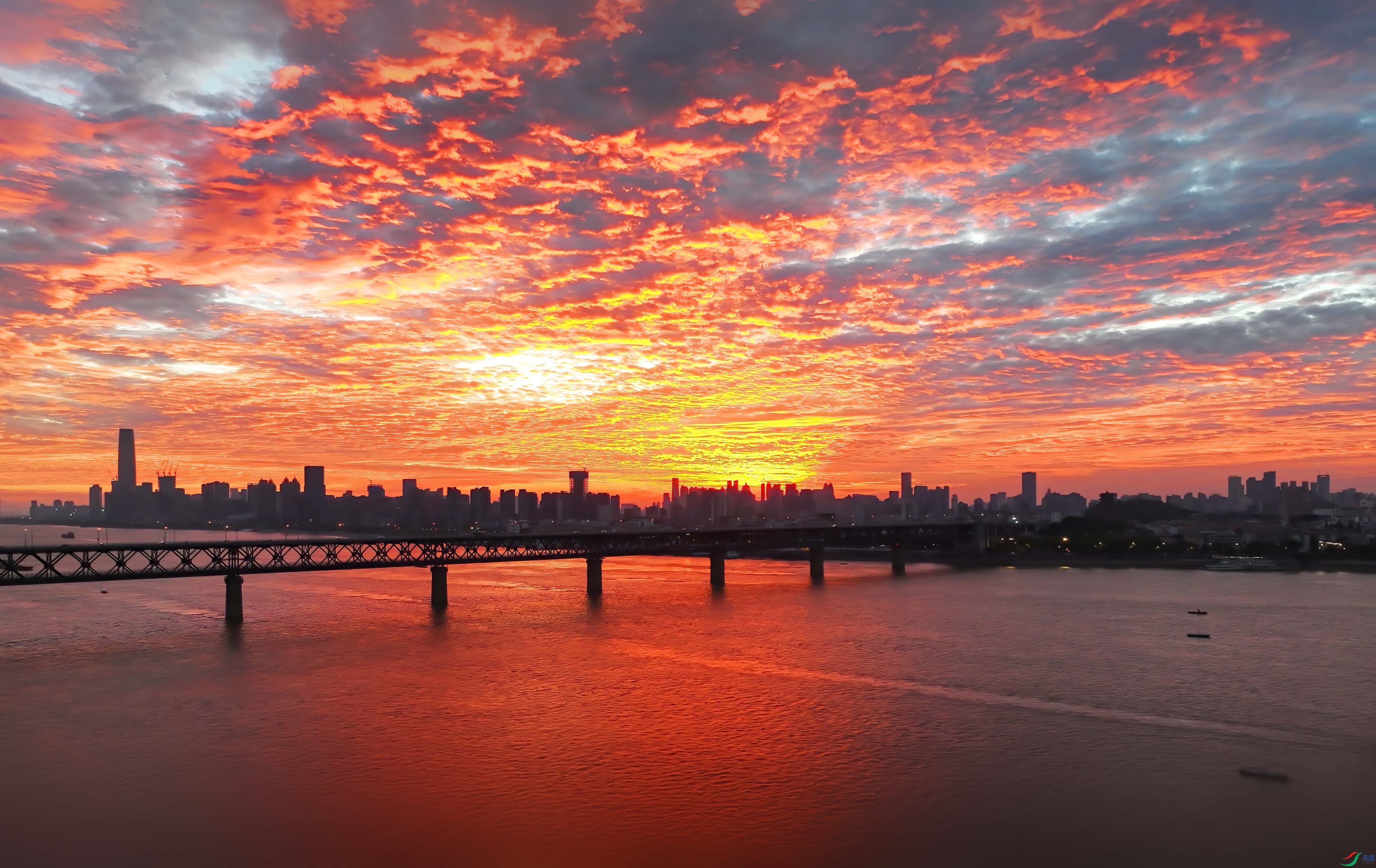 HYPERLAPSE_0004-��.jpg