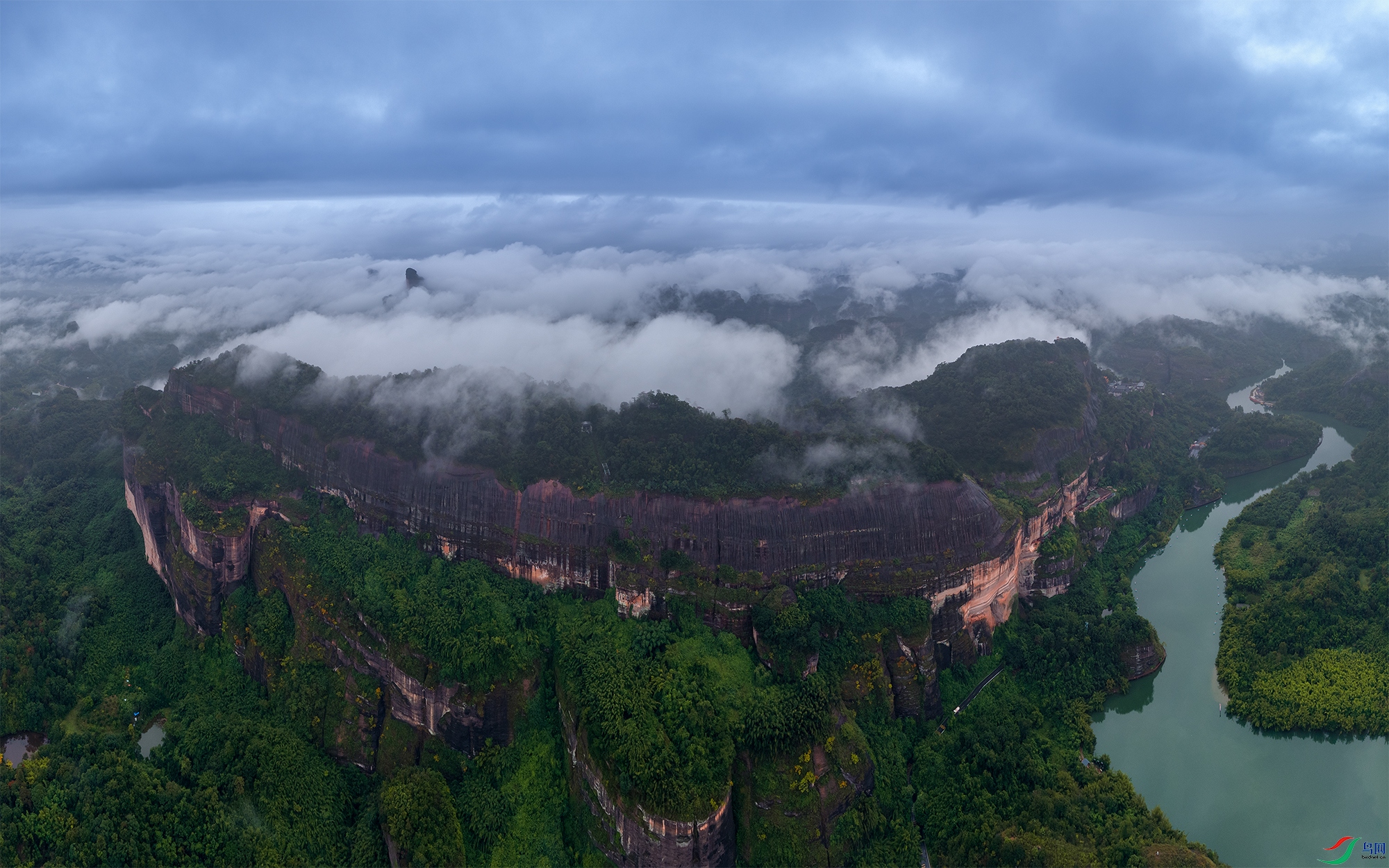 DJI_20251104075128_0005_Daaaaabb-1.jpg