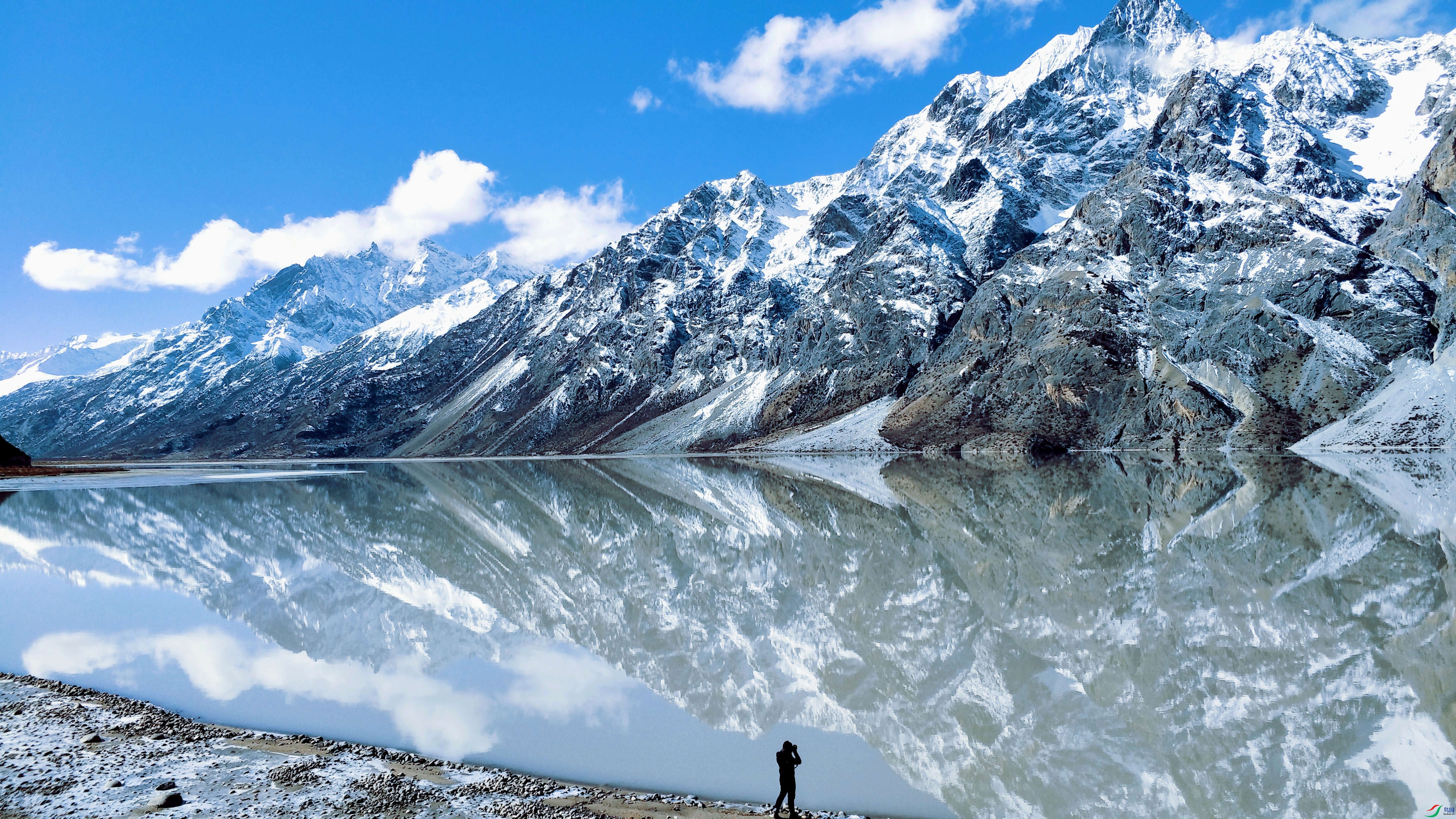 vivo  _2019033Ȼ�ں�.jpg