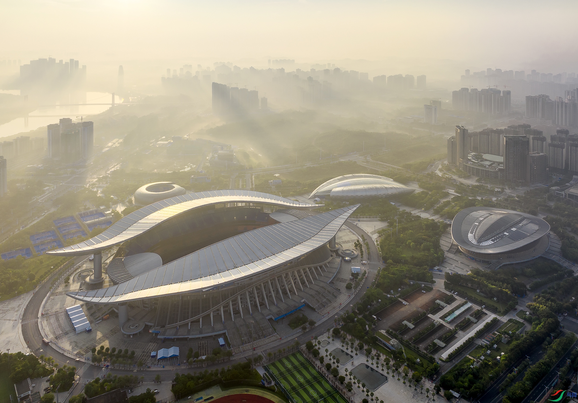 ���ա��ɾ�����������{2} ����,.jpg