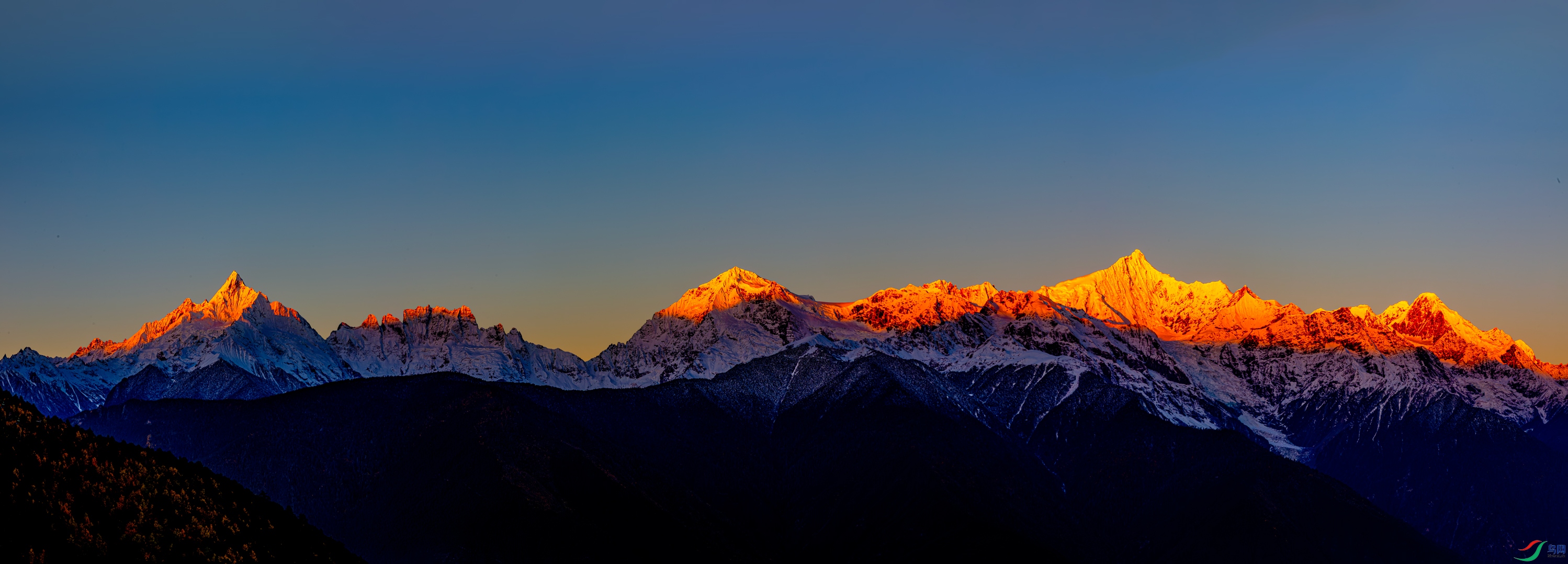 6P4A9104-Pano-22.jpg