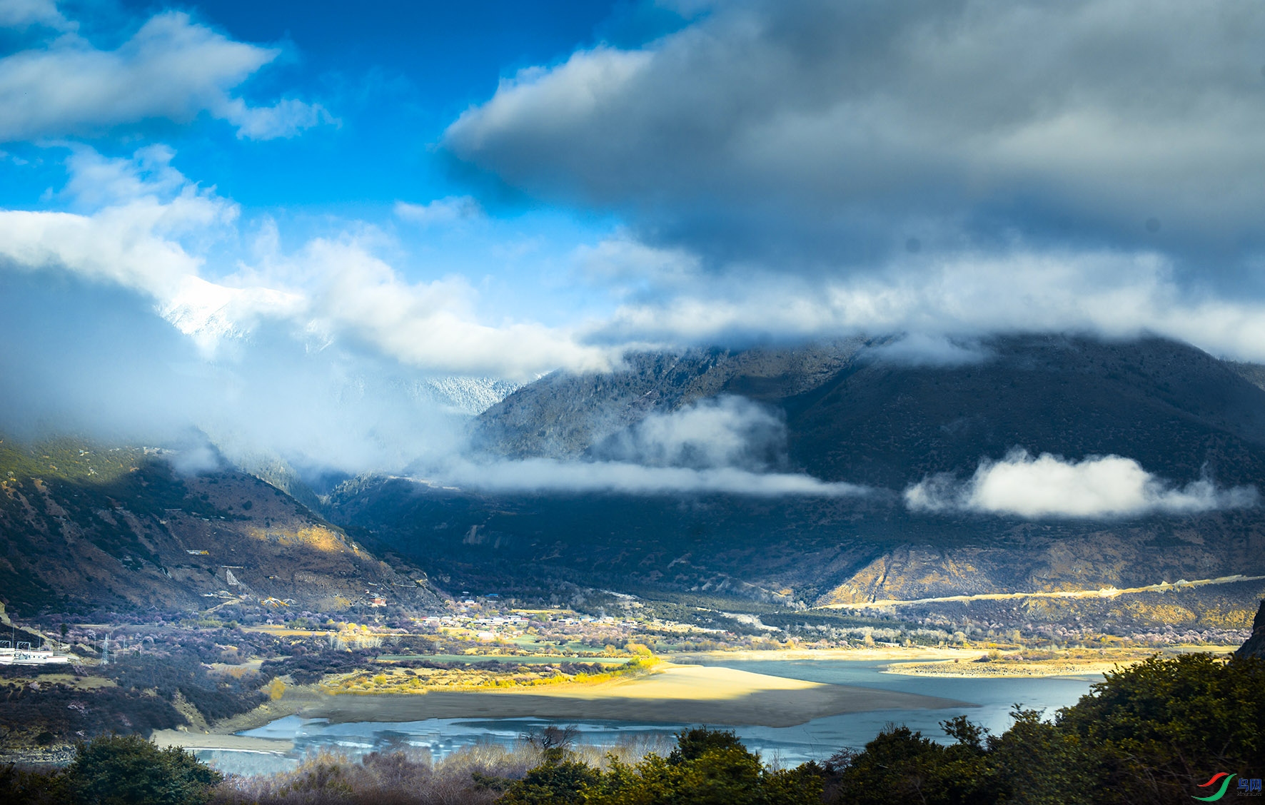 DSC_4892-1.jpg