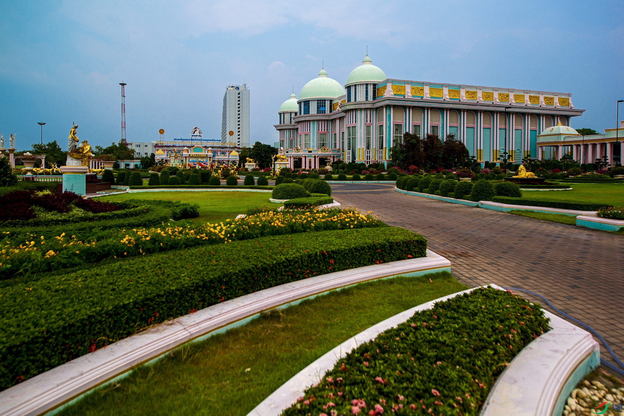 DSC_2206a.jpg